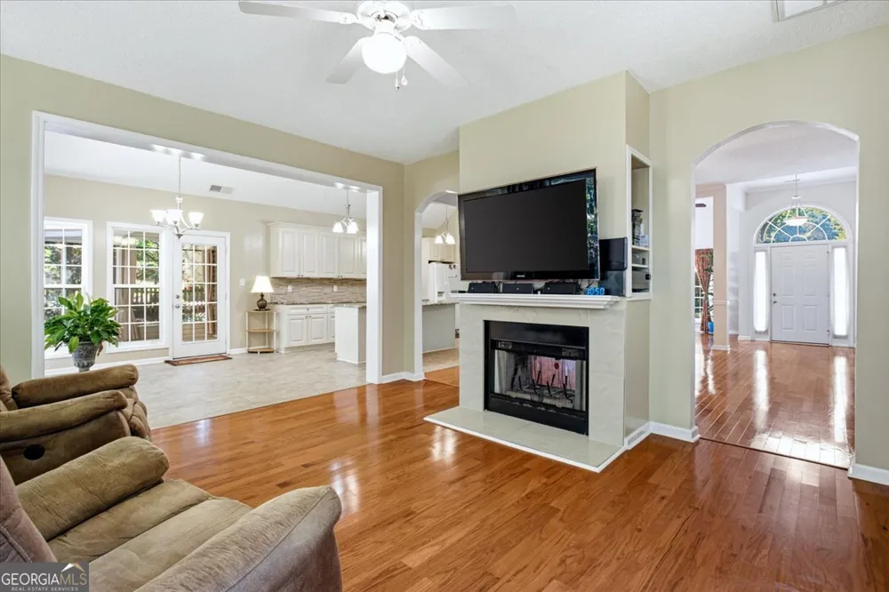 100 Avondale CIR Newnan, GA 30265