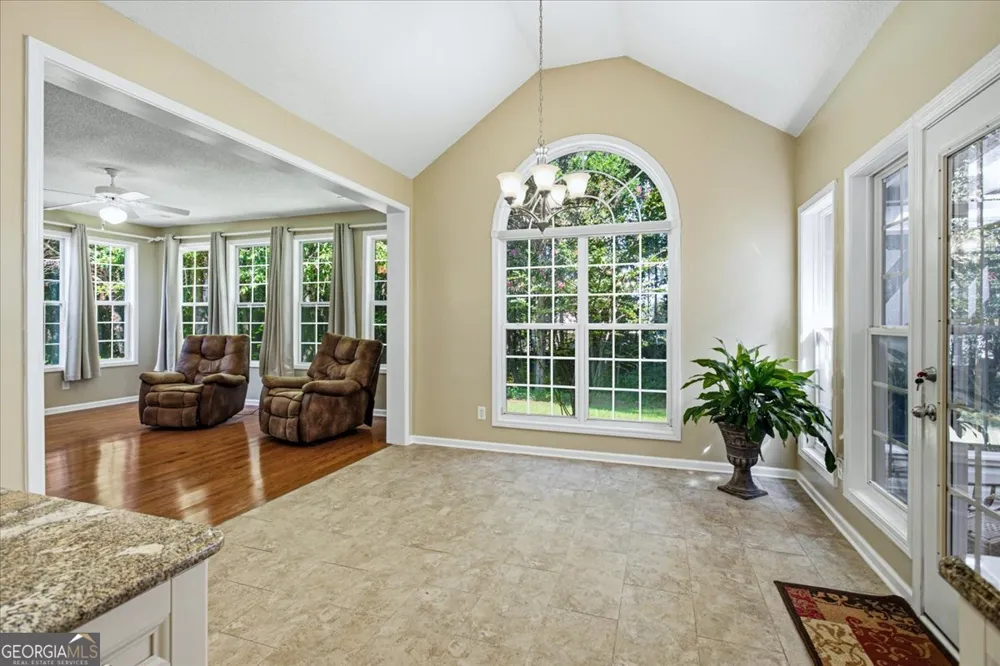 100 Avondale CIR Newnan, GA 30265