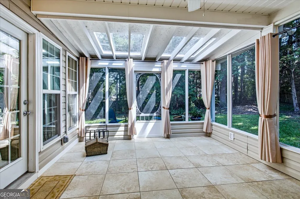 100 Avondale CIR Newnan, GA 30265