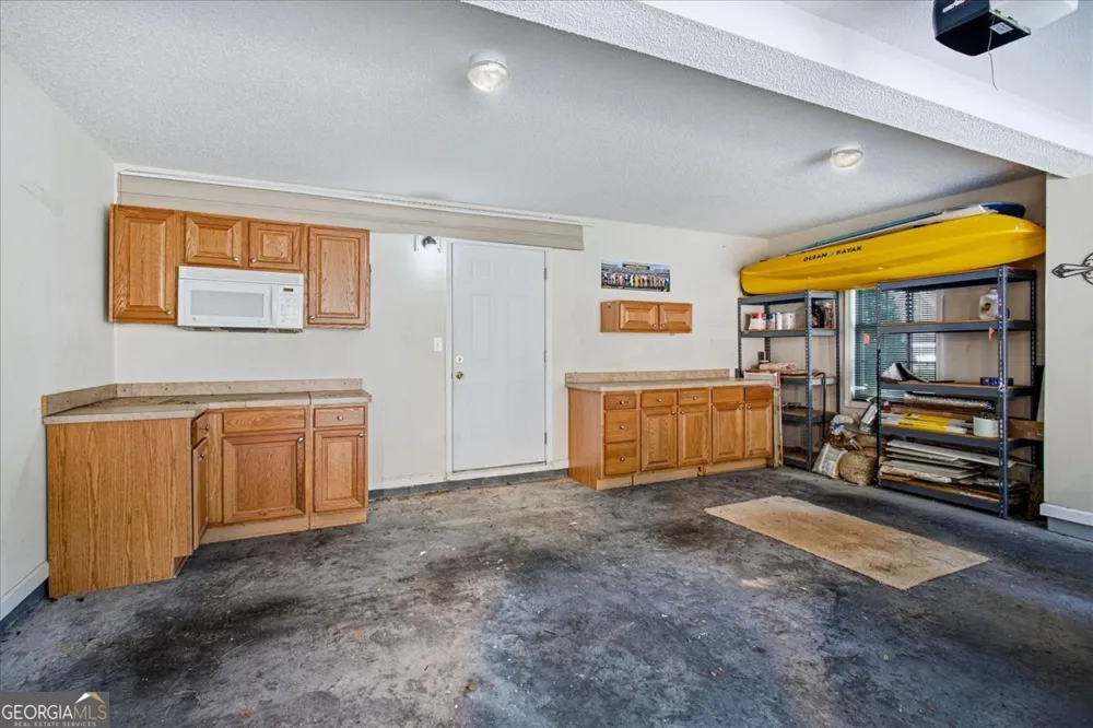 100 Avondale CIR Newnan, GA 30265