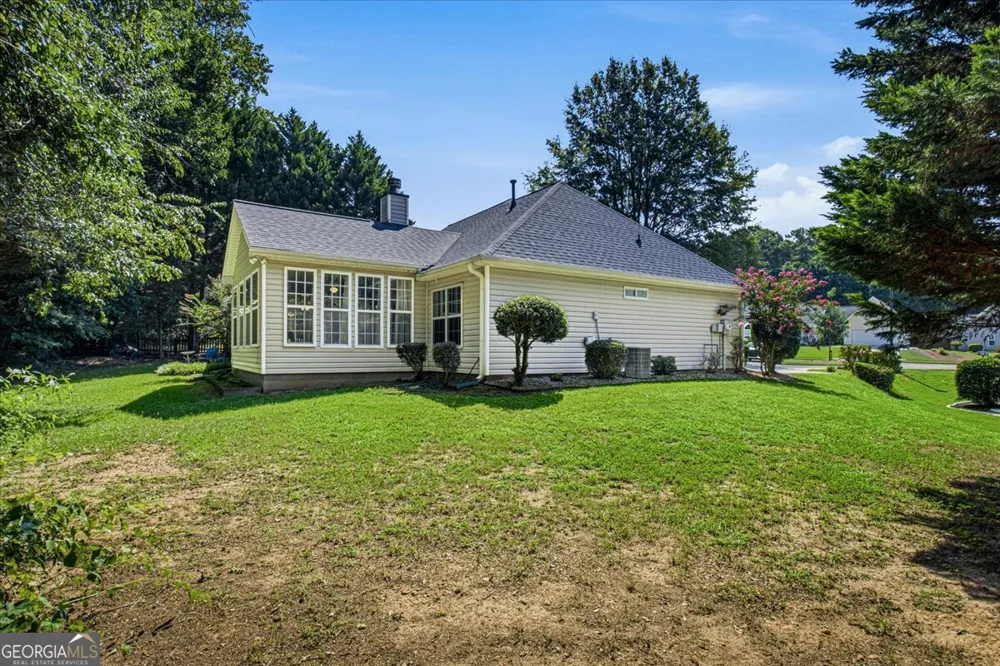 100 Avondale CIR Newnan, GA 30265