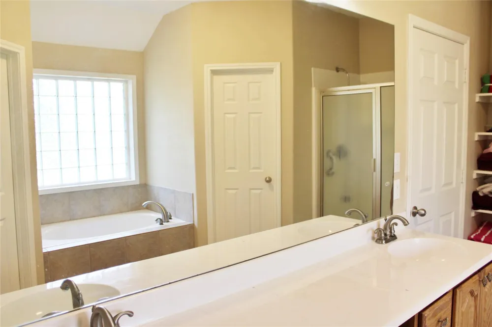 110 S River Drive Columbus, TX 78934