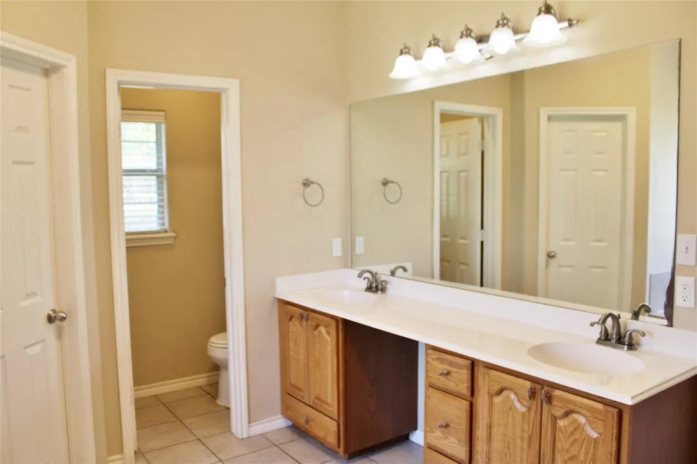 110 S River Drive Columbus, TX 78934