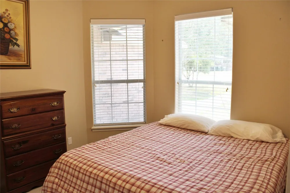 110 S River Drive Columbus, TX 78934