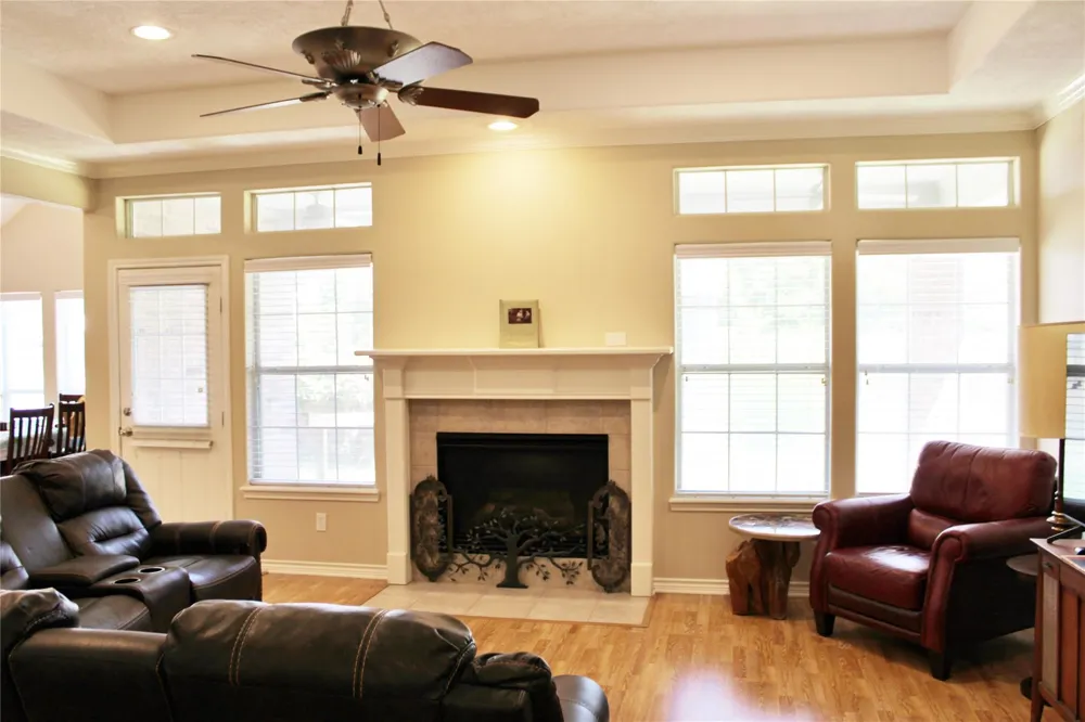 110 S River Drive Columbus, TX 78934