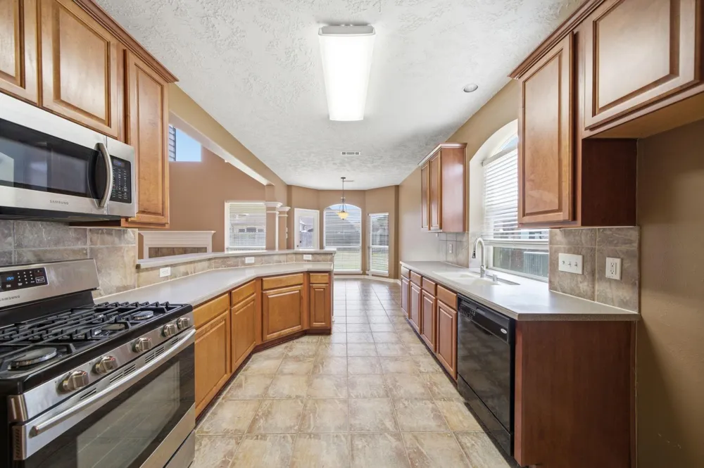 1621 Yellowstone Drive Deer Park, TX 77536