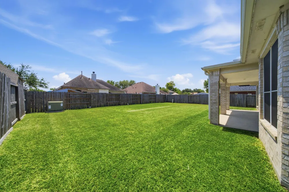 1621 Yellowstone Drive Deer Park, TX 77536