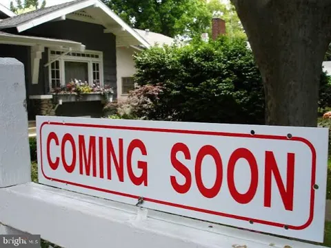 10212 WINGED ELM CIRCLE