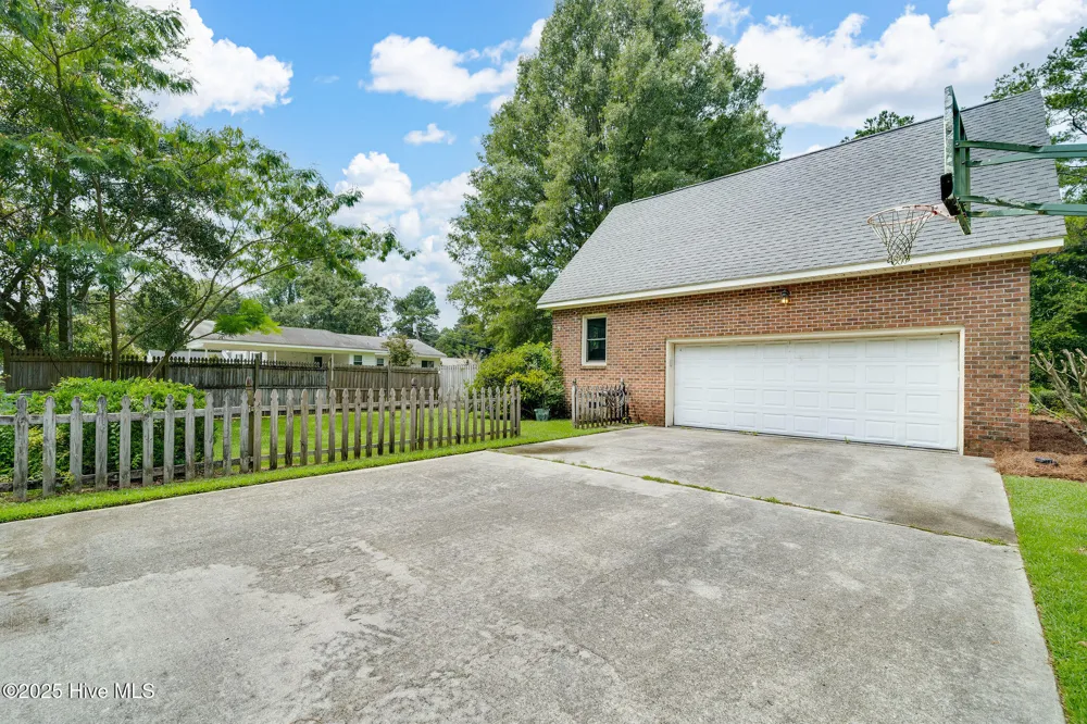 518 Forest Lane Wallace, NC 28466