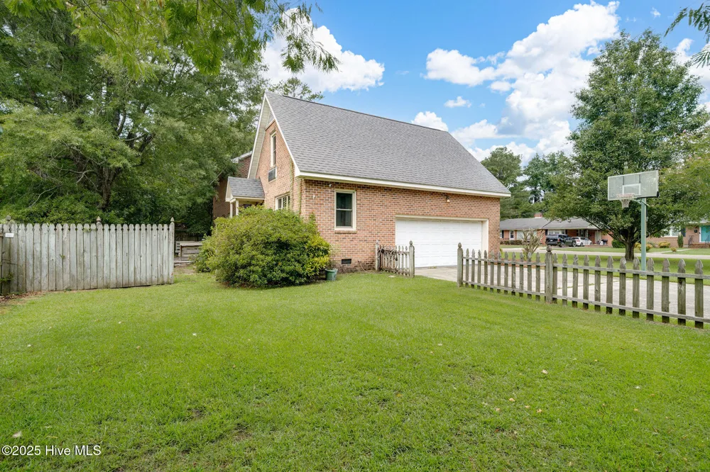518 Forest Lane Wallace, NC 28466