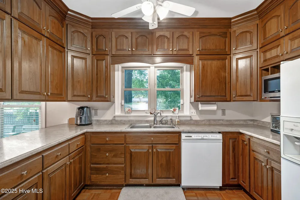 518 Forest Lane Wallace, NC 28466