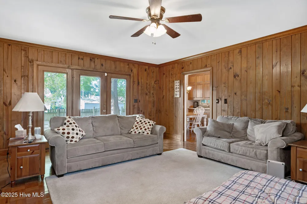 518 Forest Lane Wallace, NC 28466