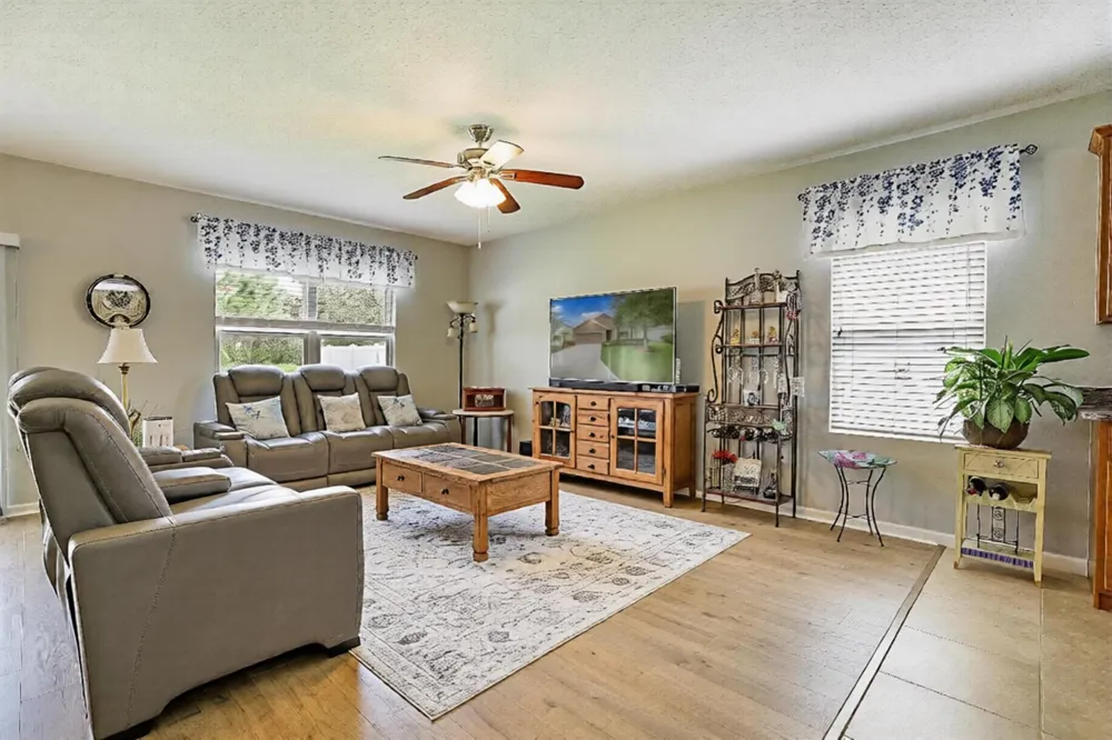 3380 ROCKPORT STREET SW Vero Beach, FL 32968