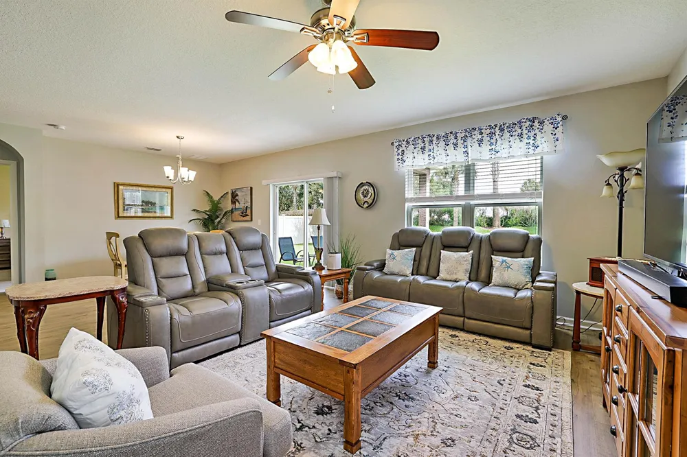 3380 ROCKPORT STREET SW Vero Beach, FL 32968