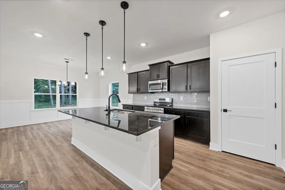 116 Endless Loop DR Carrollton, GA 30117