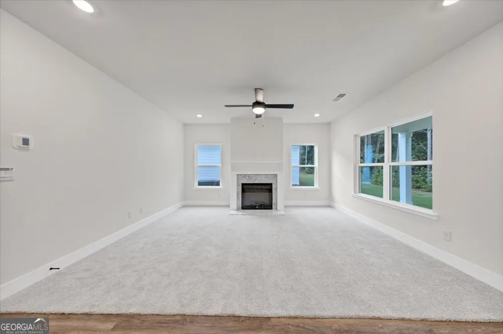 116 Endless Loop DR Carrollton, GA 30117