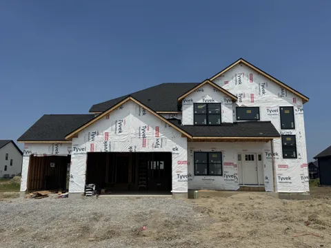 5858 W 136th Place