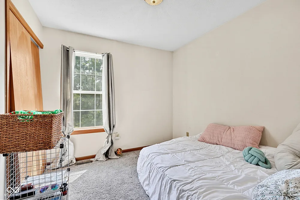6723 Wimbledon Drive Zionsville, IN 46077