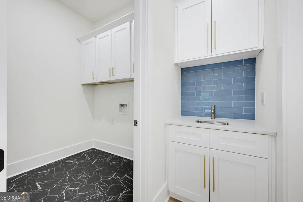 3610 Fleming DR Cumming, GA 30041