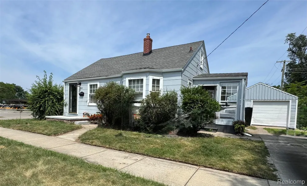 2452 Earlmont Berkley City, MI 48072