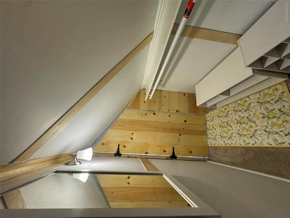 2452 Earlmont Berkley City, MI 48072