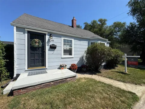 2452 Earlmont