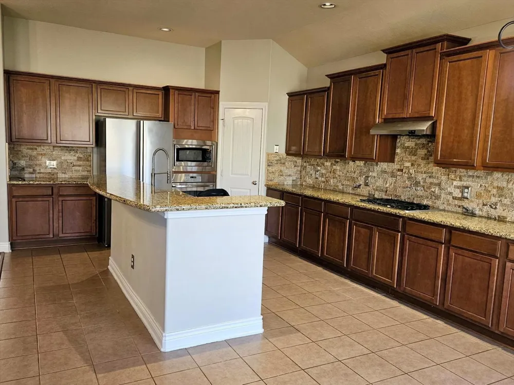 5031 Gulf Stream Lane Bacliff, TX 77518