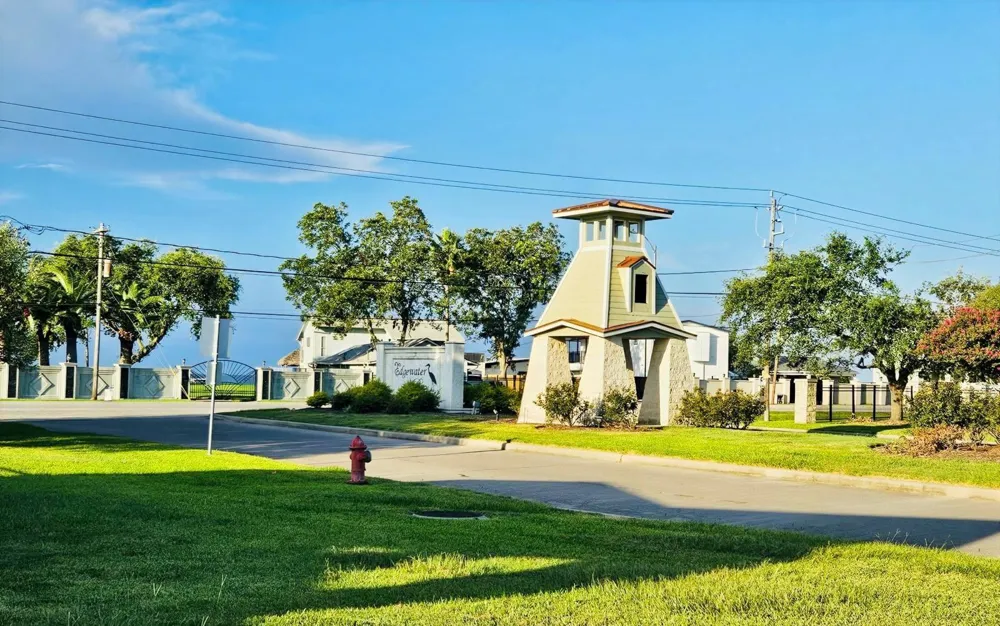 5031 Gulf Stream Lane Bacliff, TX 77518