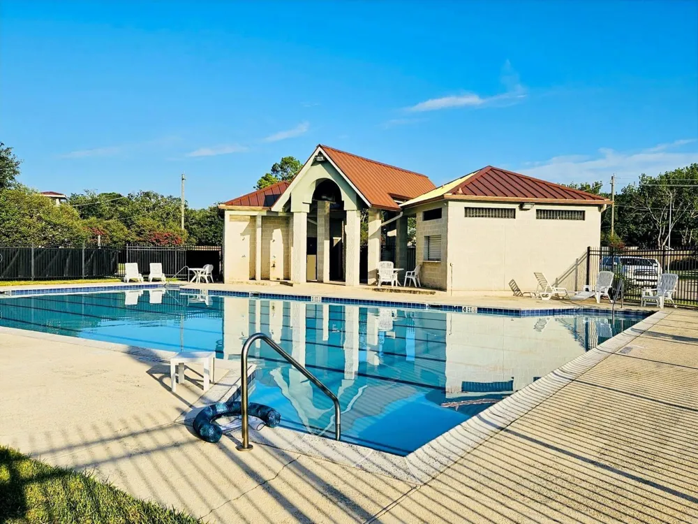 5031 Gulf Stream Lane Bacliff, TX 77518