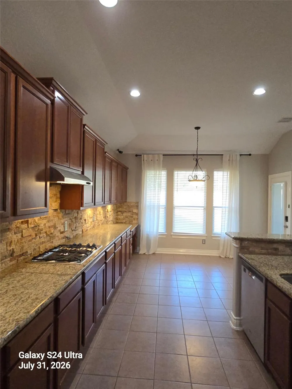 5031 Gulf Stream Lane Bacliff, TX 77518
