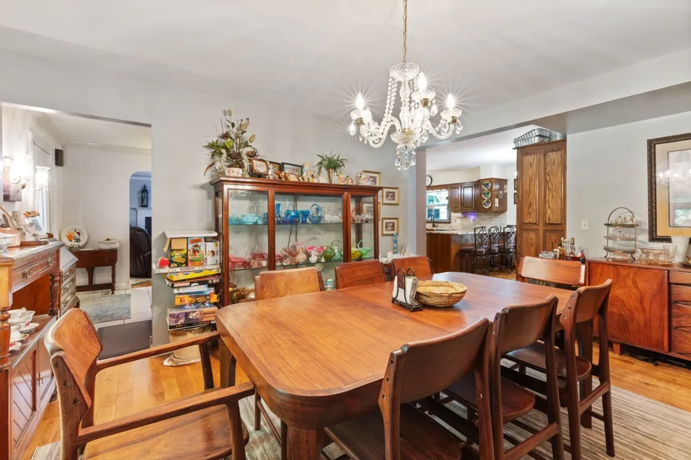 7422 Indian Creek Rd Mc Ewen, TN 37101