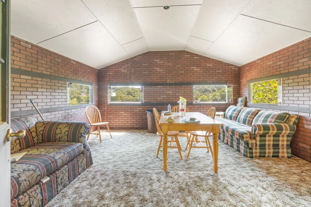 7422 Indian Creek Rd Mc Ewen, TN 37101