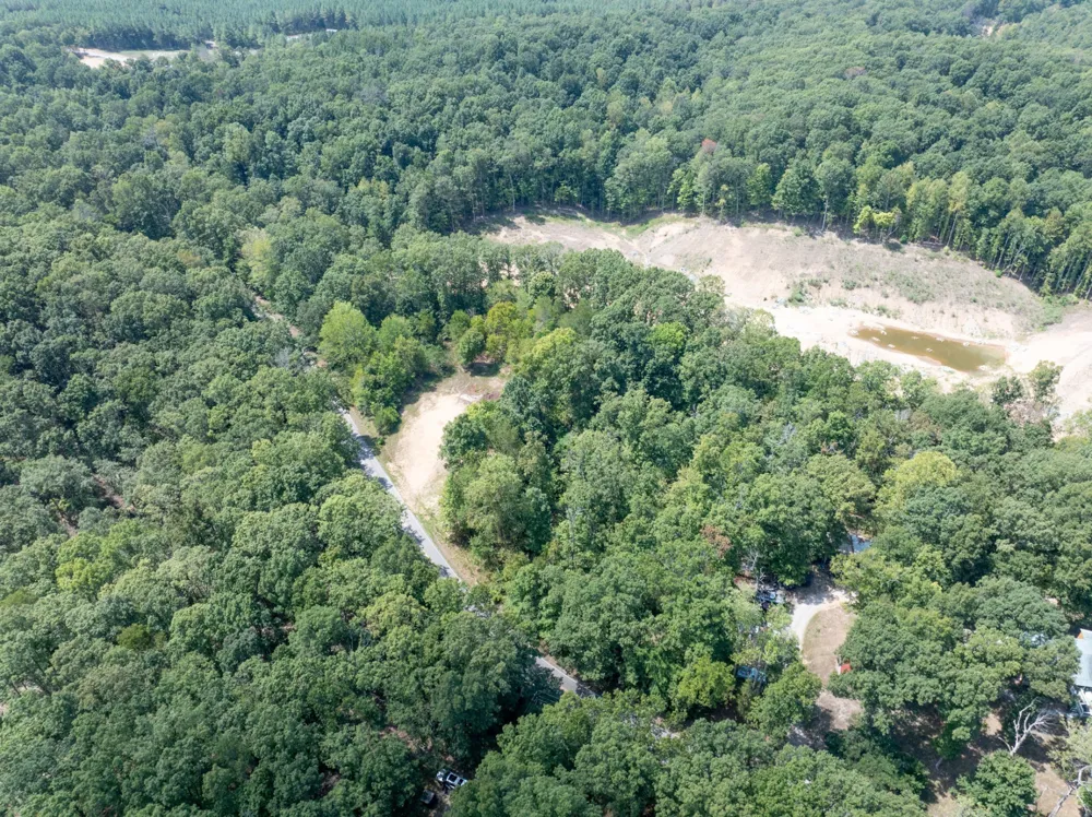 7422 Indian Creek Rd Mc Ewen, TN 37101