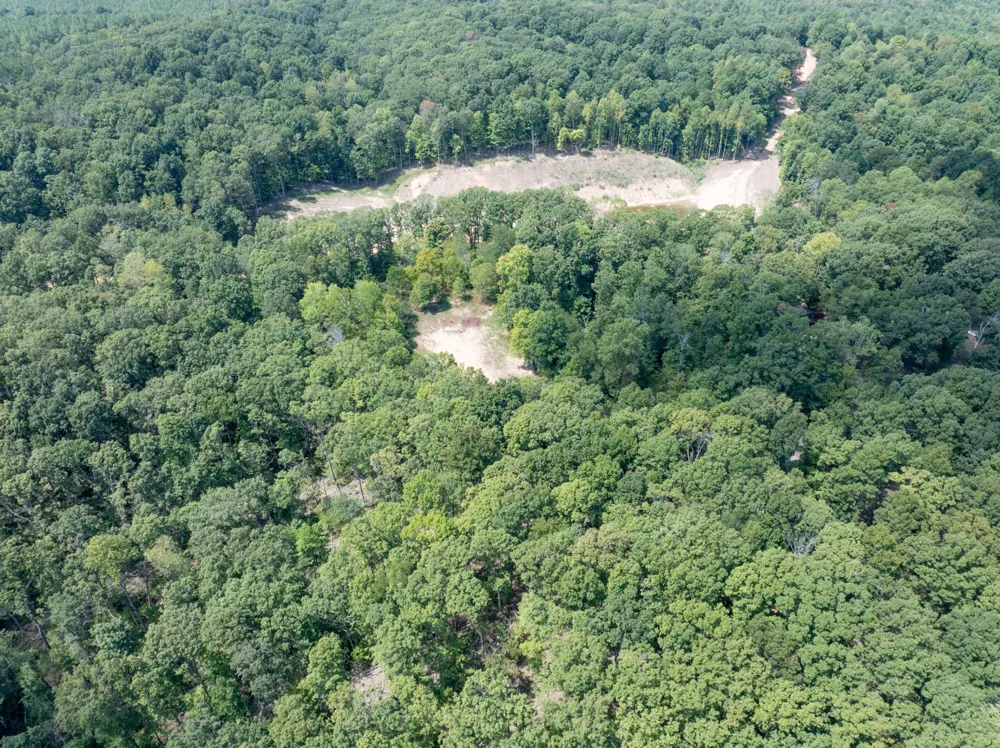 7422 Indian Creek Rd Mc Ewen, TN 37101