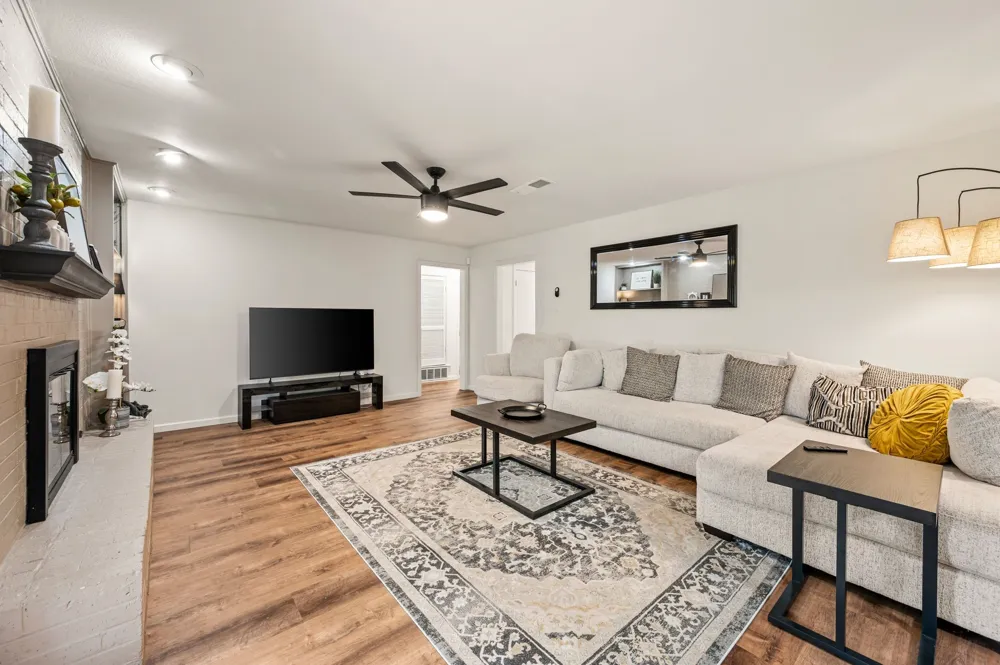 1760 Northridge Drive Hurst, TX 76054