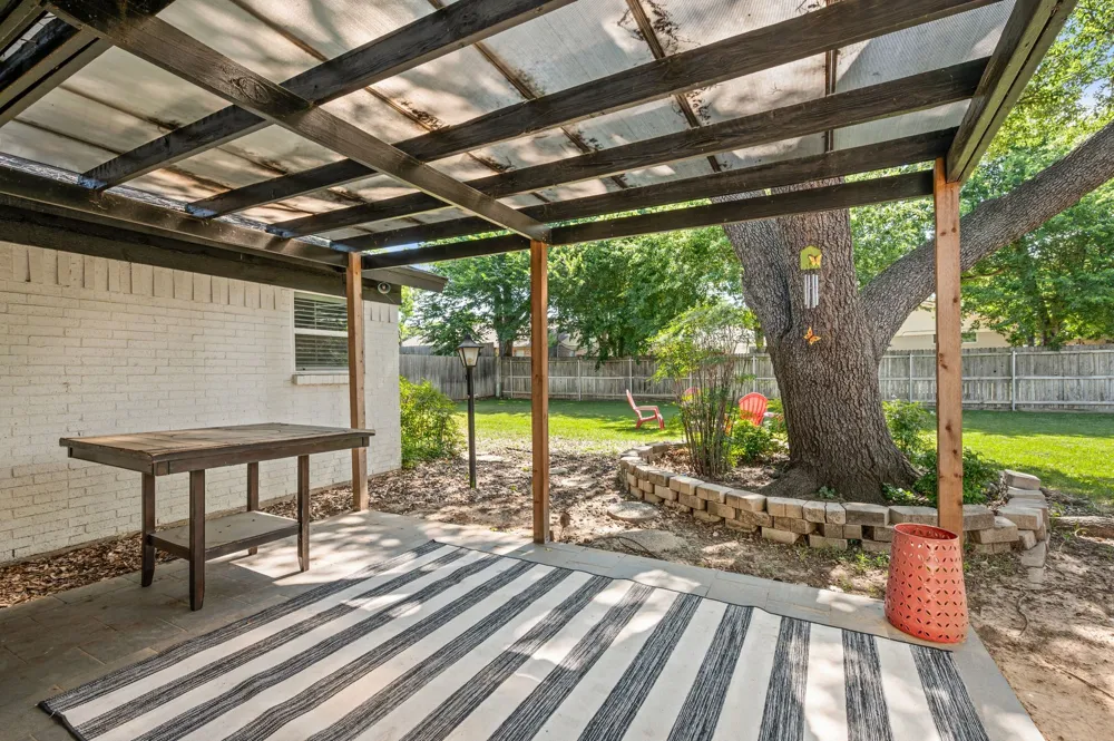 1760 Northridge Drive Hurst, TX 76054