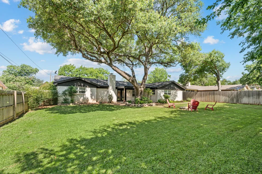 1760 Northridge Drive Hurst, TX 76054