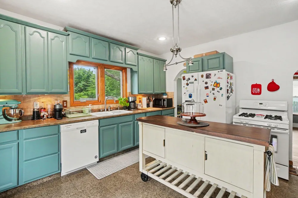4071 Ivanrest Avenue SW Grandville, MI 49418