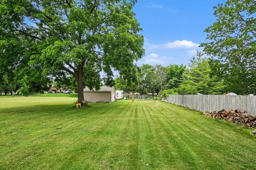 4071 Ivanrest Avenue SW Grandville, MI 49418
