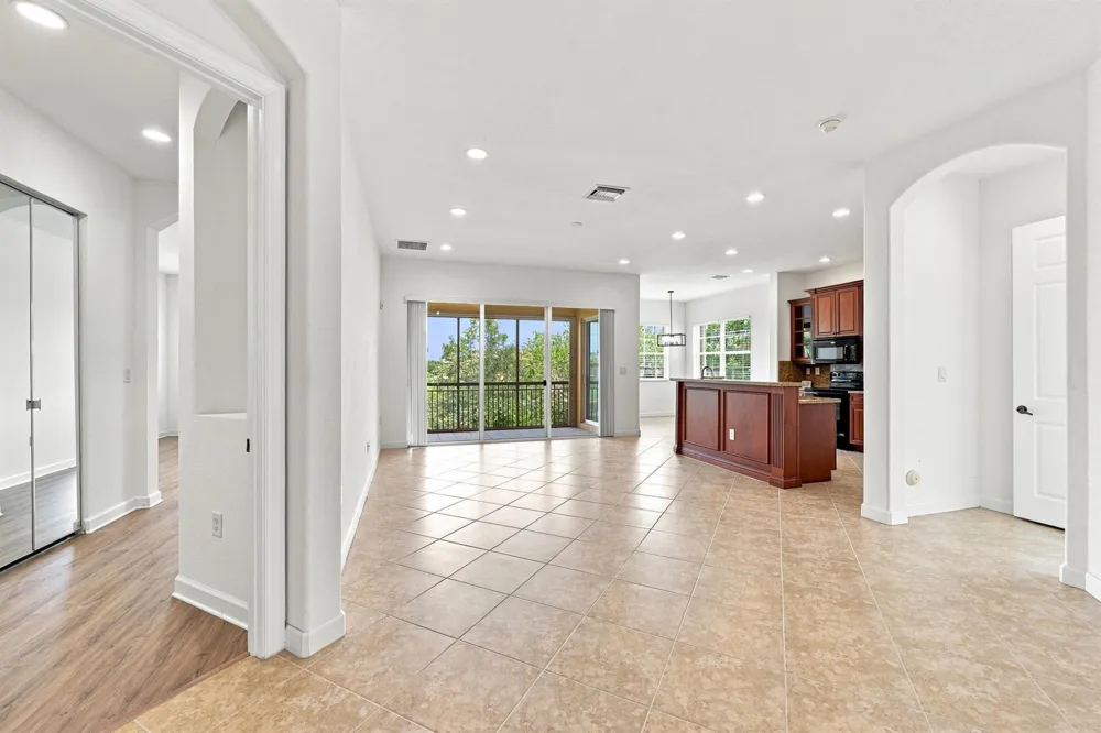8288 NW 128th Lane #38-F Parkland, FL 33076