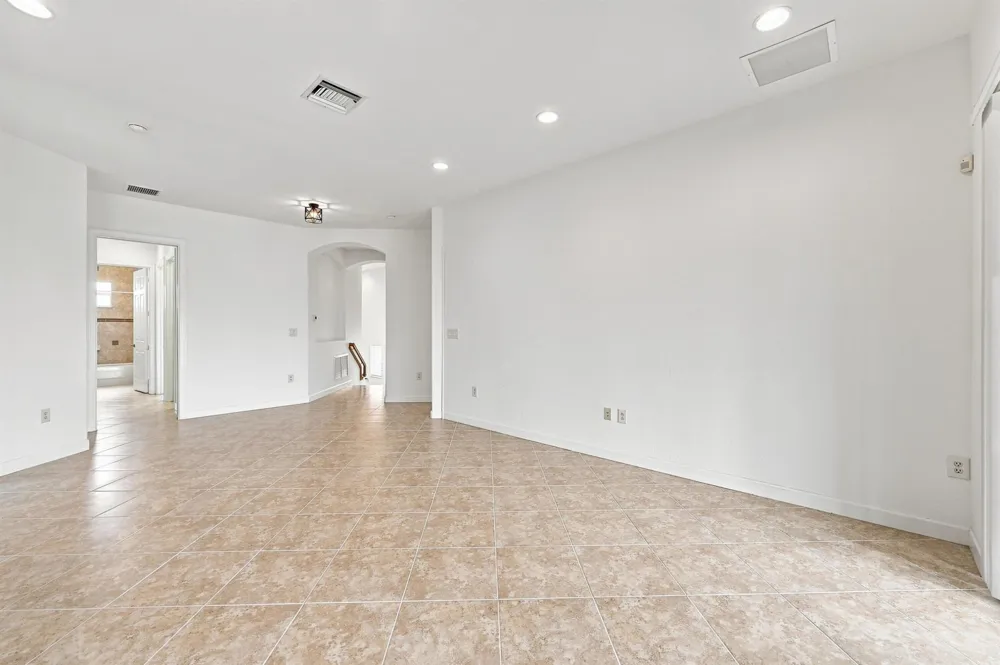 8288 NW 128th Lane #38-F Parkland, FL 33076