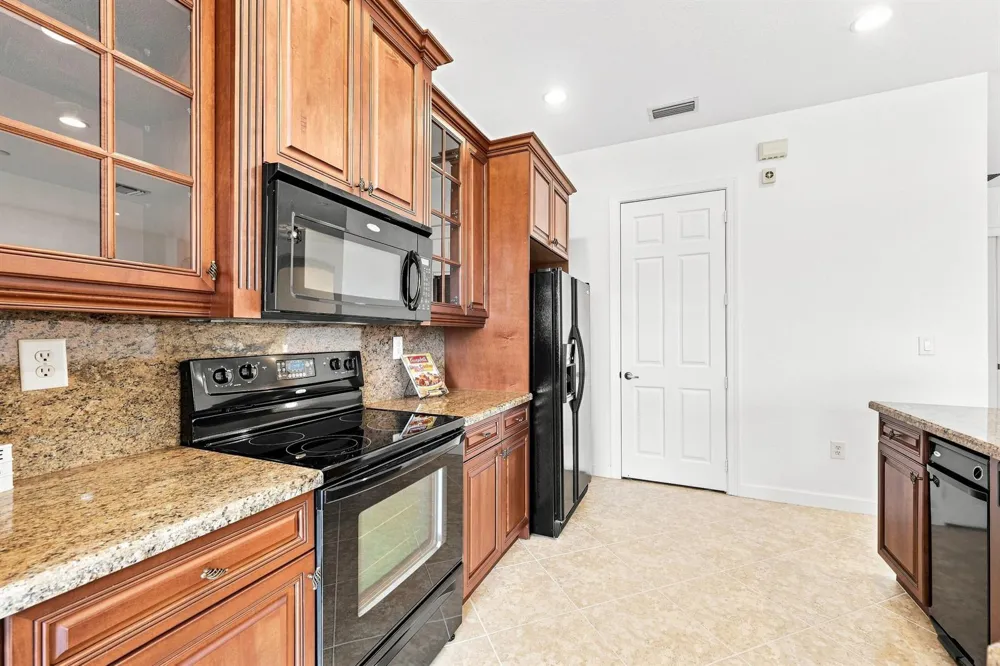 8288 NW 128th Lane #38-F Parkland, FL 33076