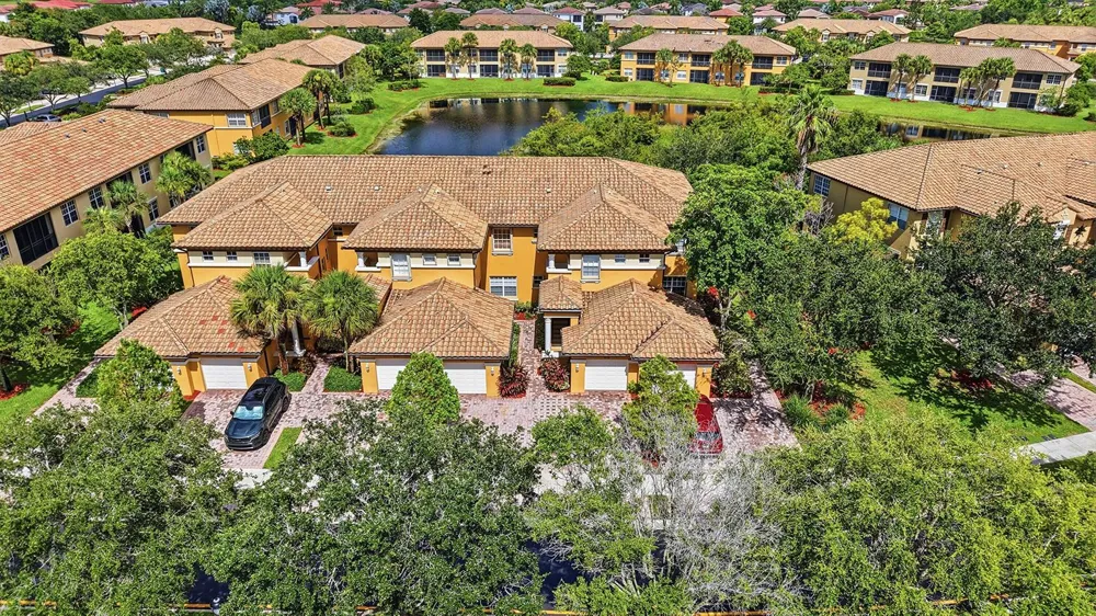 8288 NW 128th Lane #38-F Parkland, FL 33076