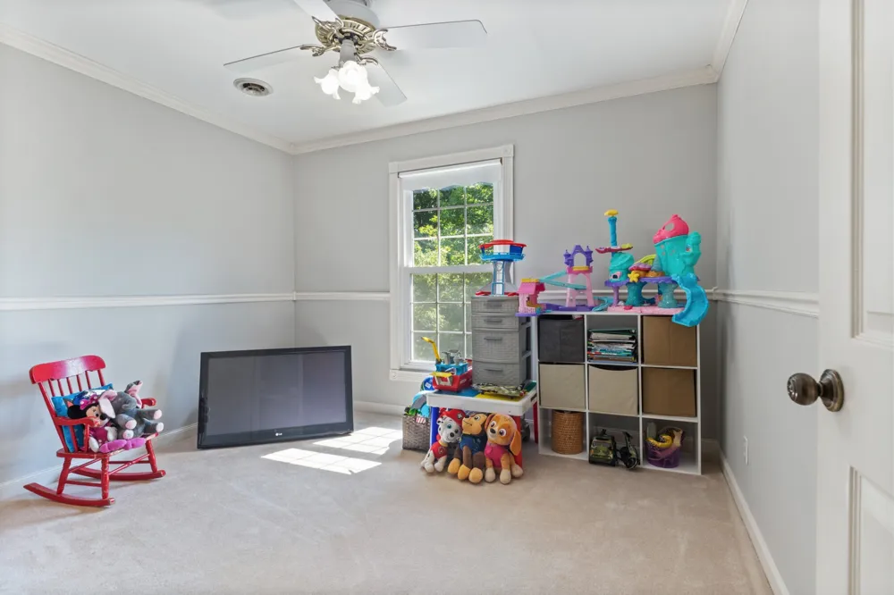 7422 Indian Creek Rd Mc Ewen, TN 37101