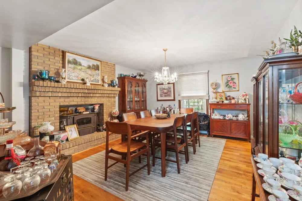7422 Indian Creek Rd Mc Ewen, TN 37101