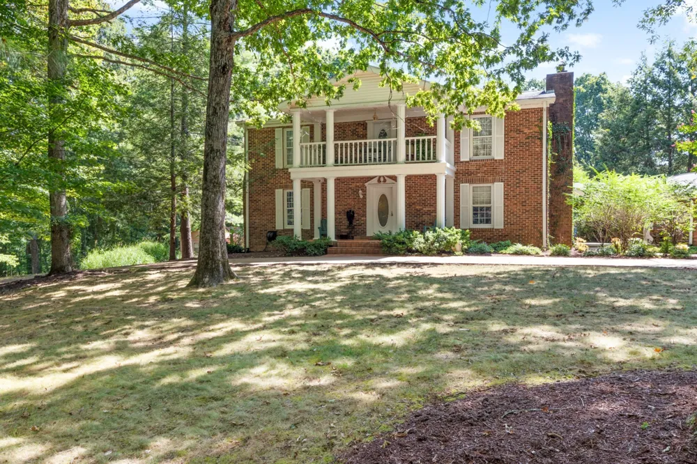 7422 Indian Creek Rd Mc Ewen, TN 37101