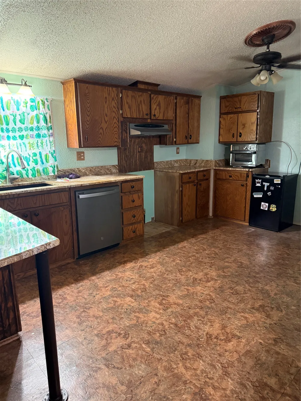 601 13TH Coleman, TX 76834