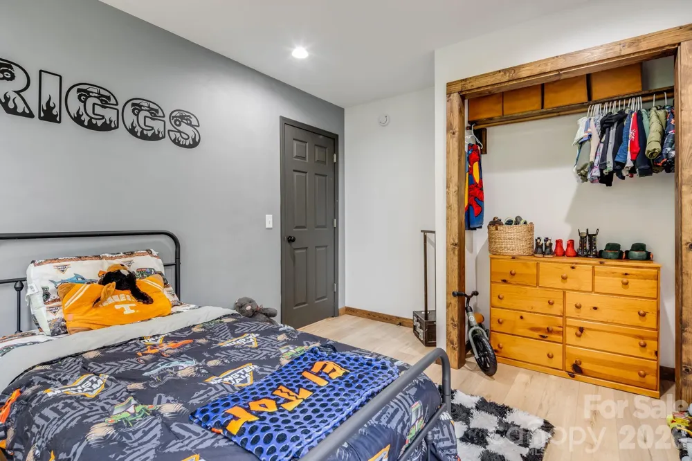 295 Penland Street Clyde, NC 28721