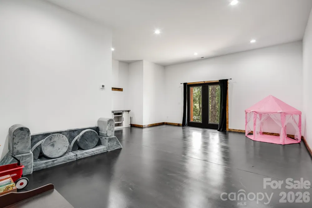 295 Penland Street Clyde, NC 28721