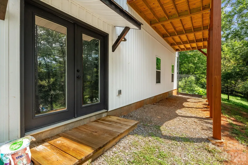 295 Penland Street Clyde, NC 28721